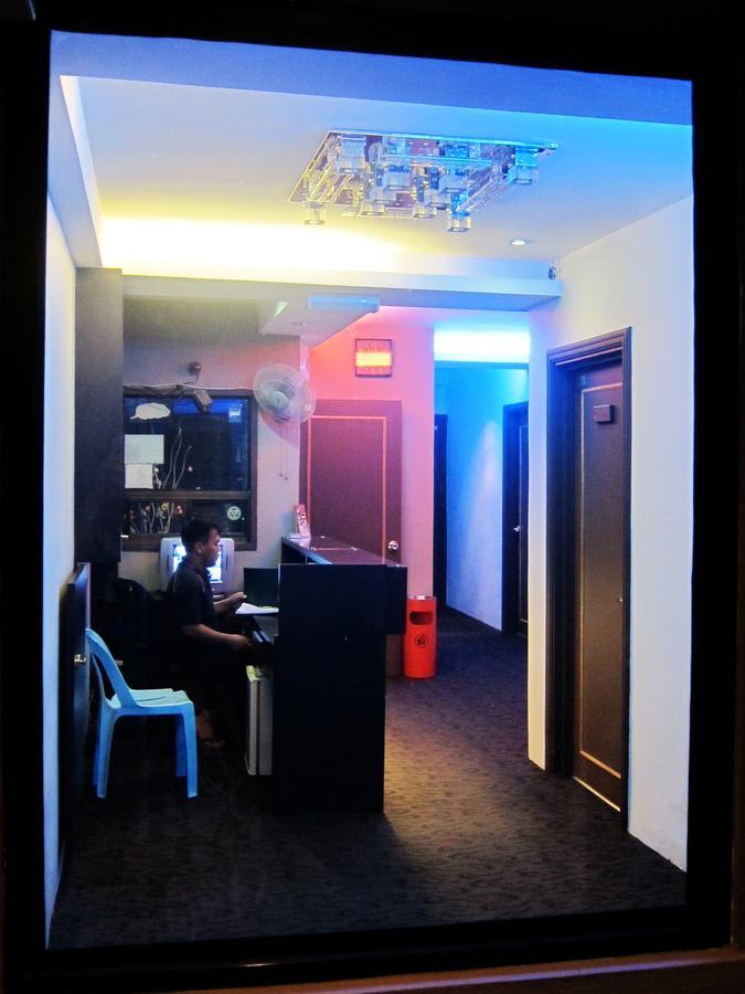 Oriental Inn Кучинг Экстерьер фото