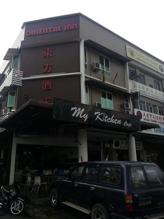 Oriental Inn Кучинг Экстерьер фото